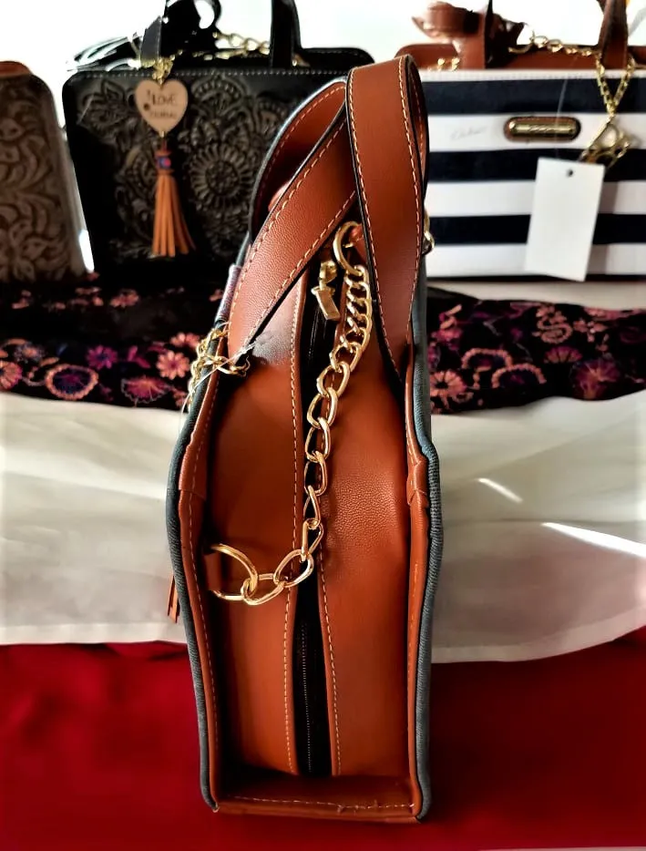 Nice Fashionable Mari Dubai- Crossbody Handbag