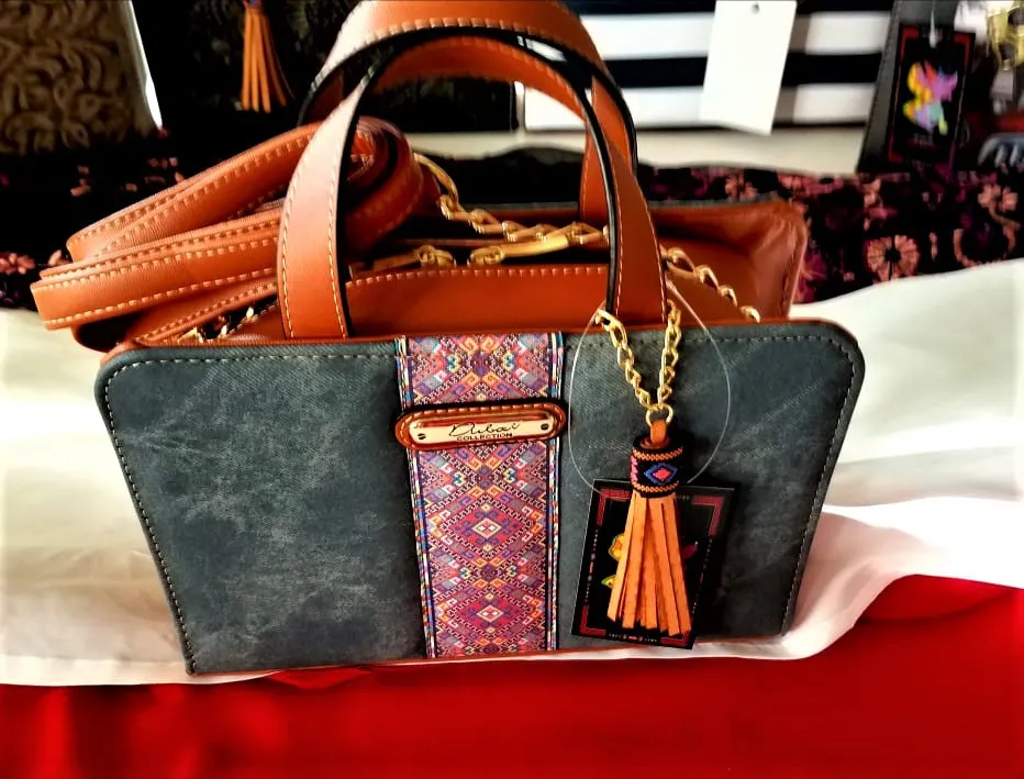 Nice Fashionable Mari Dubai- Crossbody Handbag