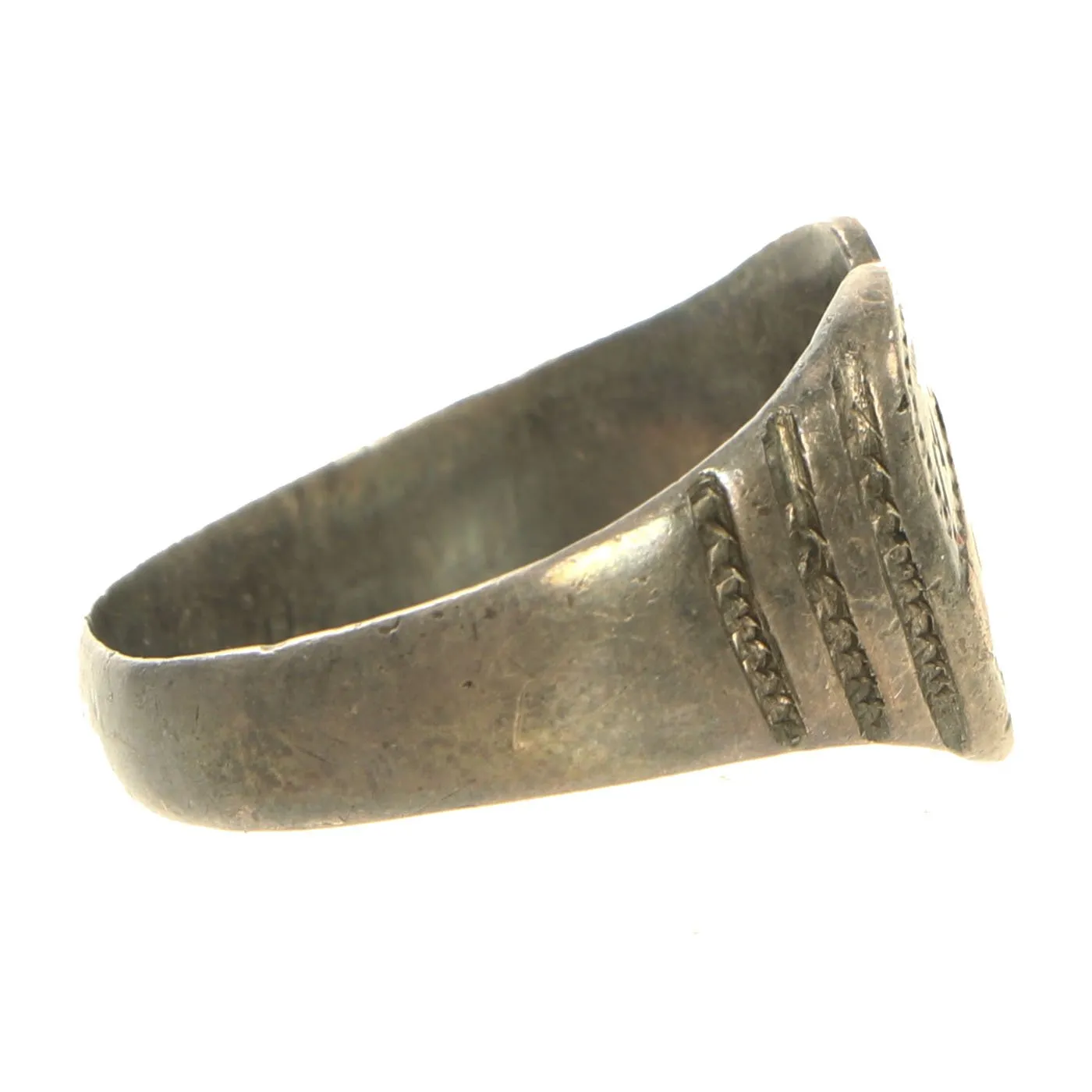 Original U.S. WWII Souvenir Ring Set - NSM Peru 1943, Philippines 1945 & Lightning Bolt Insignia